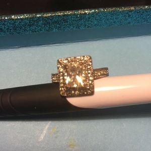 "Vintage looking dinner ring"